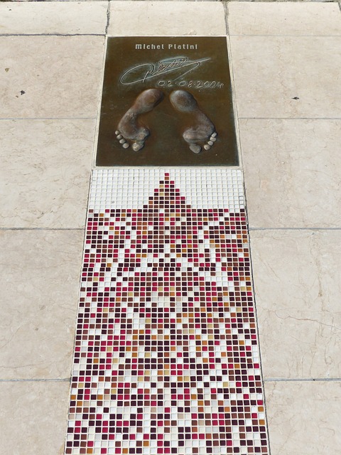 星劳尔